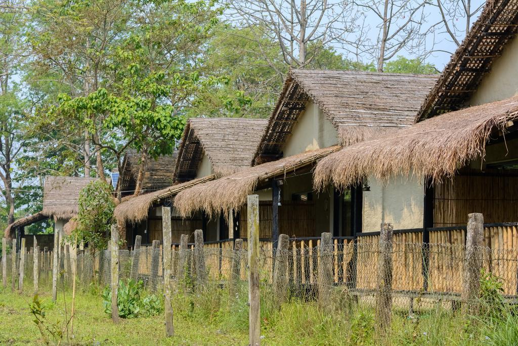 Готель Siddhartha Wildlife Retreat Meghauli Екстер'єр фото